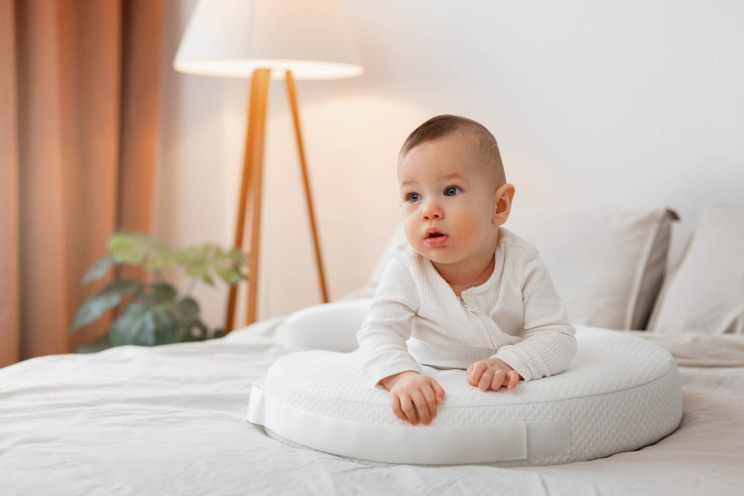 full shot cute baby laying bed - Blog